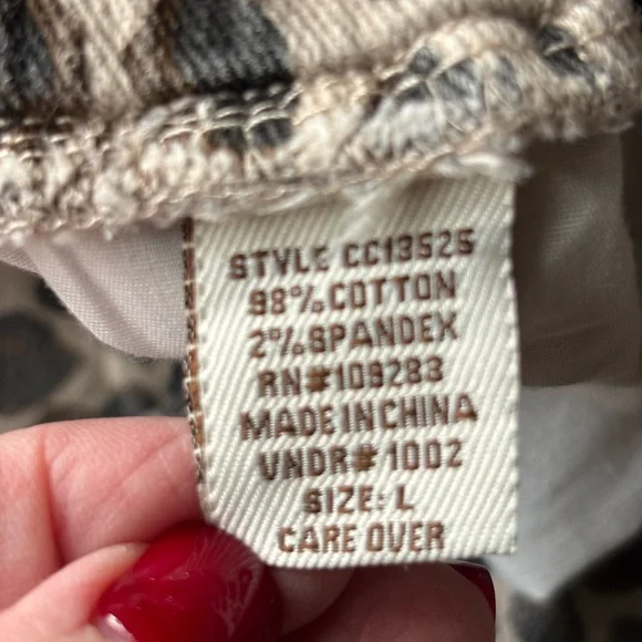 Leopard Print Stretch Wide-Leg Pants by Vintage Havana - Picture 10 of 11